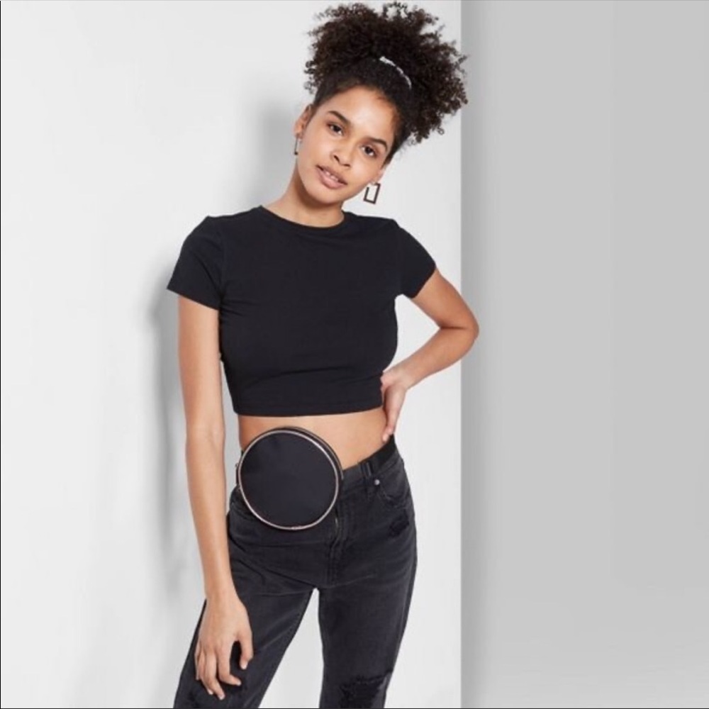 Wild Fable Size X-Large Black Crew Neck Short Sleeve Crop Top